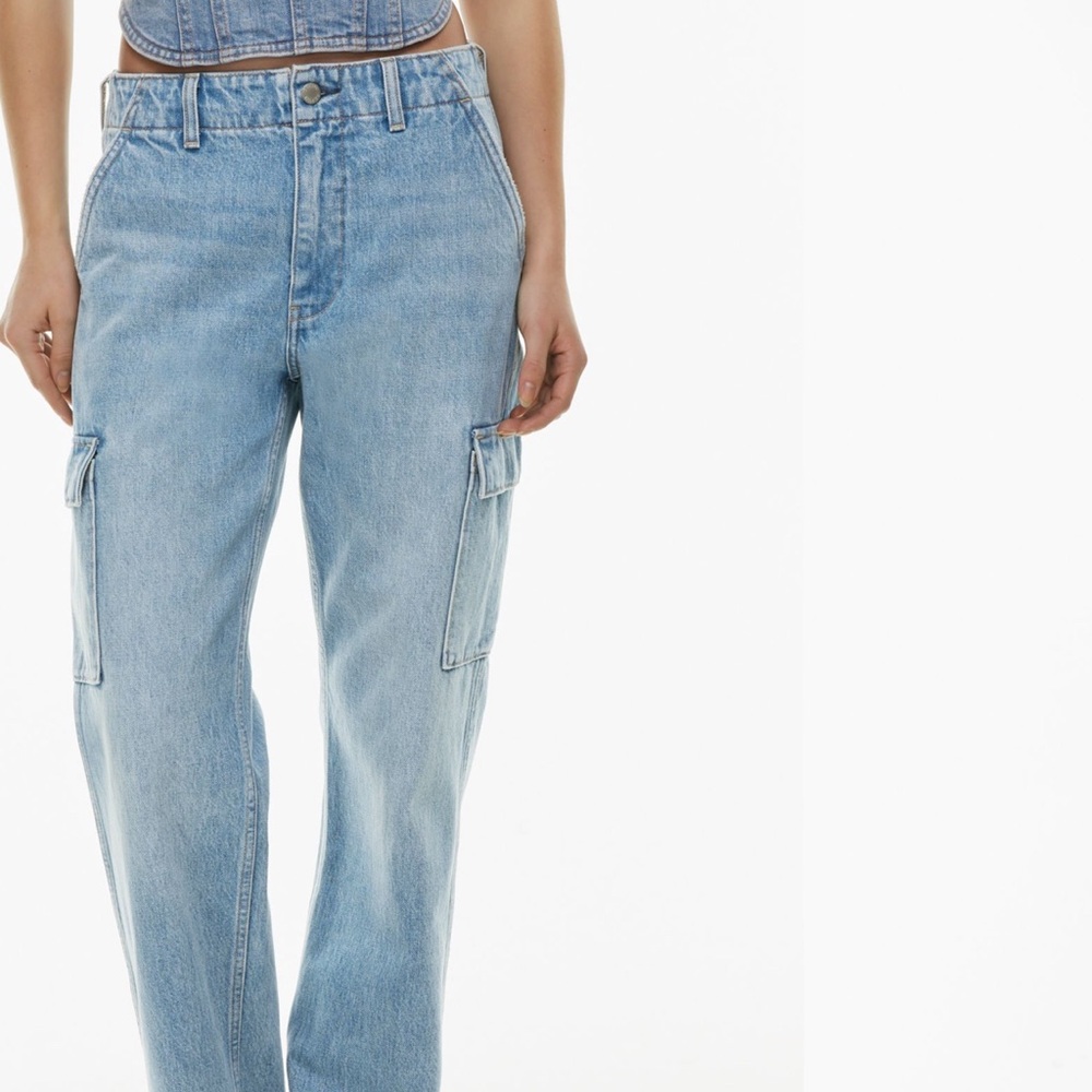 Aritzia The 90’s Edie low rise cargo jeans